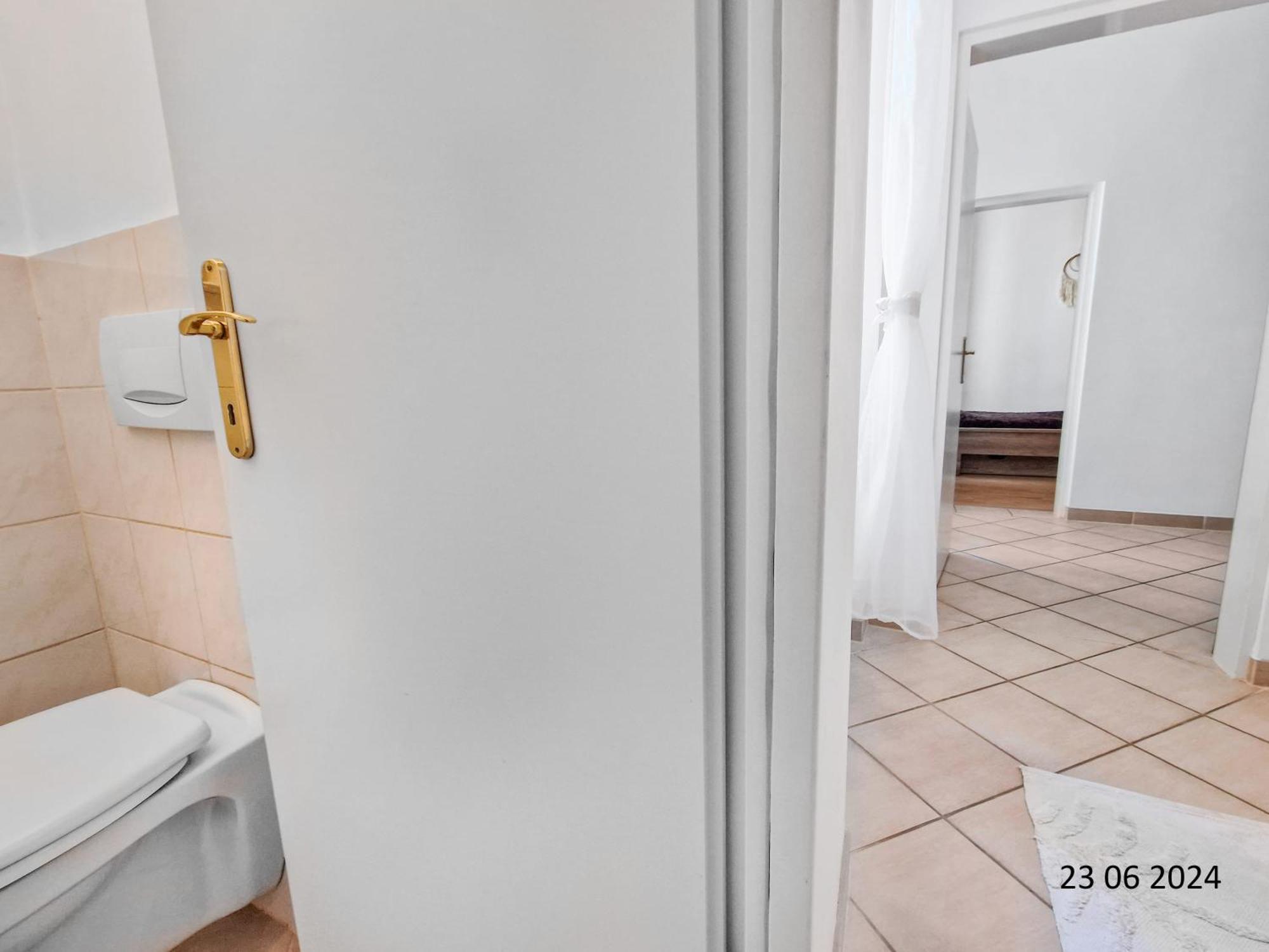 Elegant Three-Bedroom Suite Vienna Exterior photo