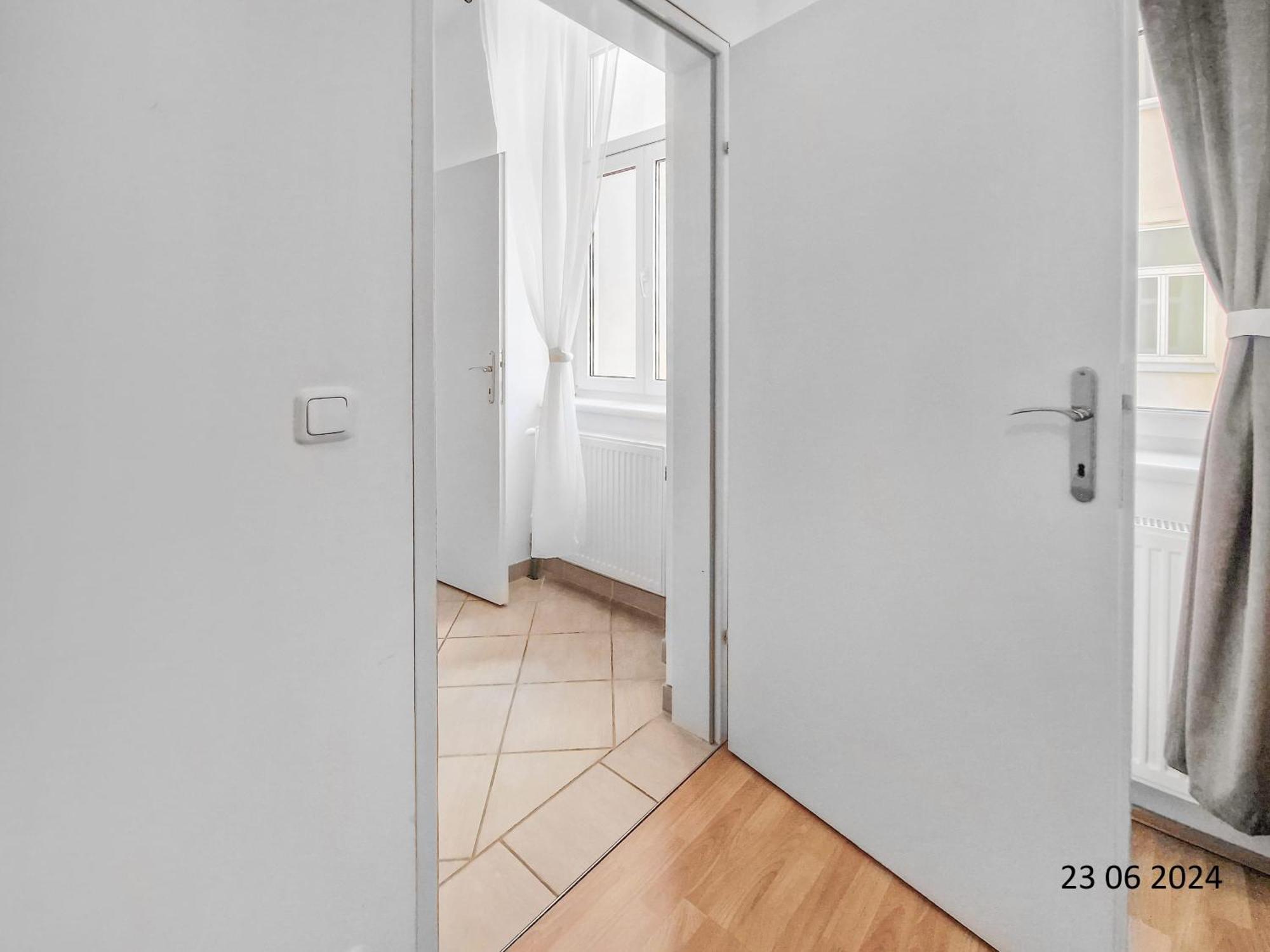 Elegant Three-Bedroom Suite Vienna Exterior photo