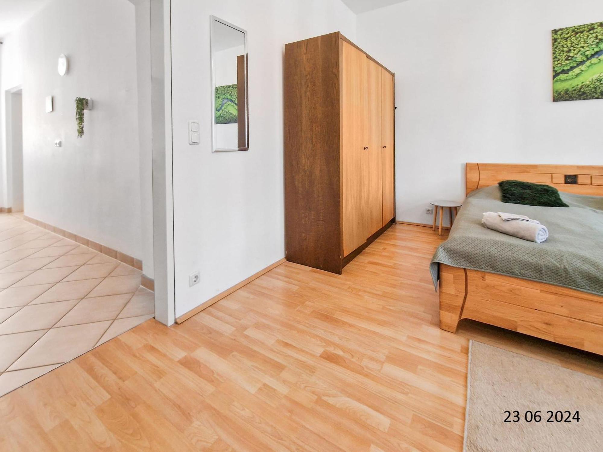 Elegant Three-Bedroom Suite Vienna Exterior photo