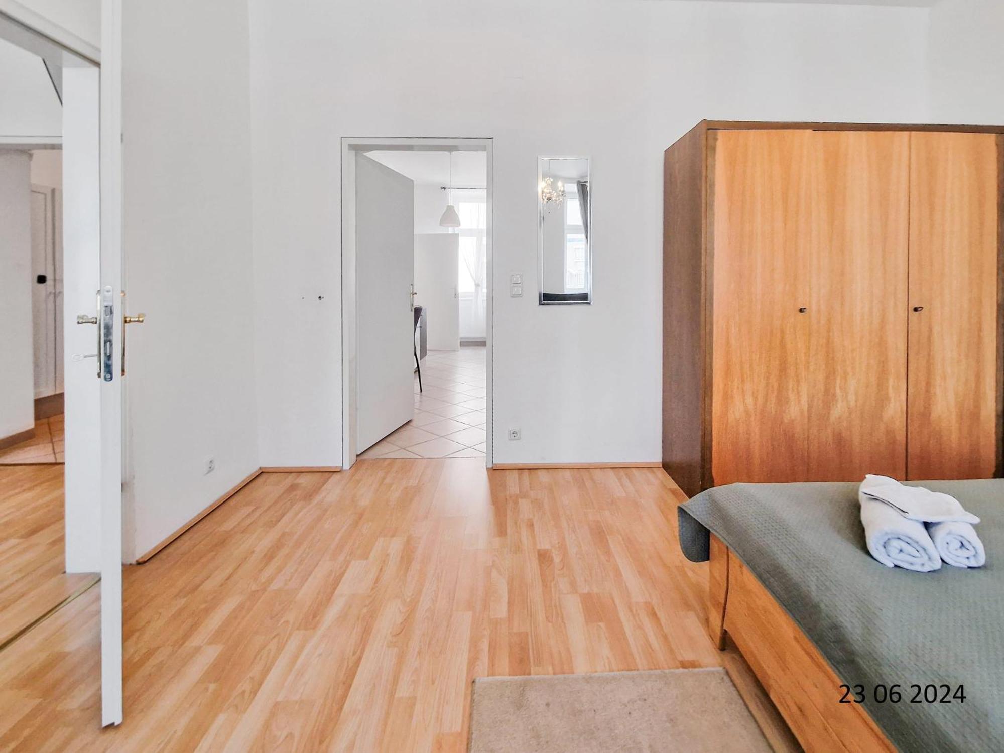 Elegant Three-Bedroom Suite Vienna Exterior photo